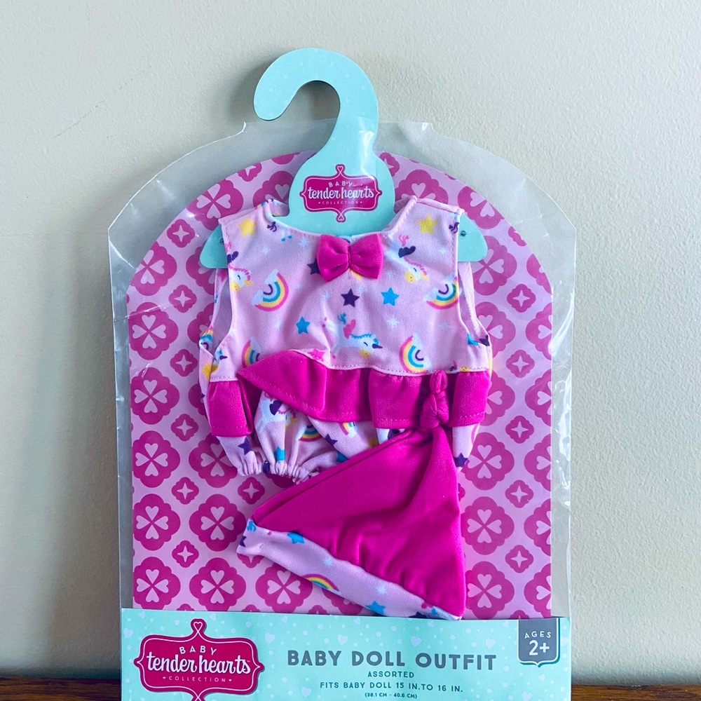 6 NWT Tenderhearts Outfits and a Beautiful 16” Doll - Picture 7 of 11